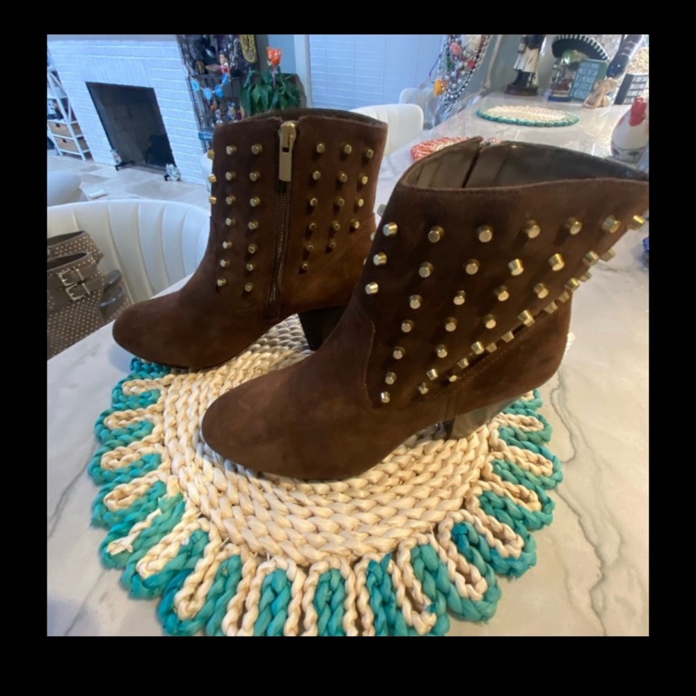 Jessica Simpson Studded gold Brown Ankle Boots NWOT Rodeo Vintage!